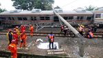 Potret KRL Jakarta-Bogor Terguling dari Atas