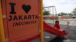 Asyiknya Bermain di RPTRA Nyiur Melambai