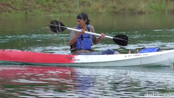 Kawasan wisata seluas 31 hektar ini terbilang baru. Lokasinya berada di Dusun Sinar Rembulan, Desa Riding Panjang, Kecamatan Merawang, Kab Bangka. (Deni Wahyono/detikTravel) Kawasan wisata seluas 31 hektar ini terbilang baru. Lokasinya berada di Dusun Sinar Rembulan, Desa Riding Panjang, Kecamatan Merawang, Kab Bangka. (Deni Wahyono/detikTravel)