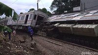 Sekarang sedang dievakuasi, kata Lia saat dihubungi.