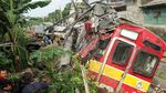 Melihat Kerusakan KRL Anjlok di Bogor Hingga ke Ruang Masinis