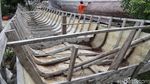 Mengintip Pembuatan Perahu di Pulau Harapan