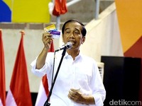 Medsos Ramai Tuding BUMN Berpolitik, Rini Membantah