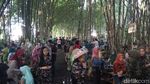 Potret Pasar Unik di Temanggung yang Rimbun Bambu