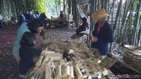Suasana pasar ini masih asri dan alami. Tempatnya di Dusun Ngadiprono, Desa Ngadimulyo, Kecamatan Kedu, Kabupaten Temanggung (Eko Susanto/detikcom)