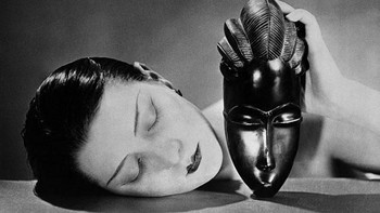 Noire et Blanche dibuat tahun 1926 oleh Man Ray. Cetakannya laku 2,6 juta euro pada tahun 2017. Foto: istimewa