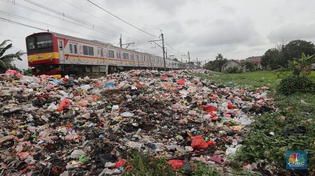 Adhi Karya Bangun Rel Layang KRL di Jakarta Rp 15 Triliun