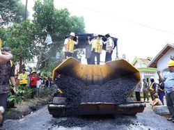 DPR Minta Pemerintah Perbaiki Jalan Lintas Sumatera Jelang Mudik