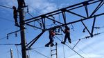Perbaikan Kabel Listrik Dilakukan di Lokasi Kecelakaan KRL Jakarta-Bogor