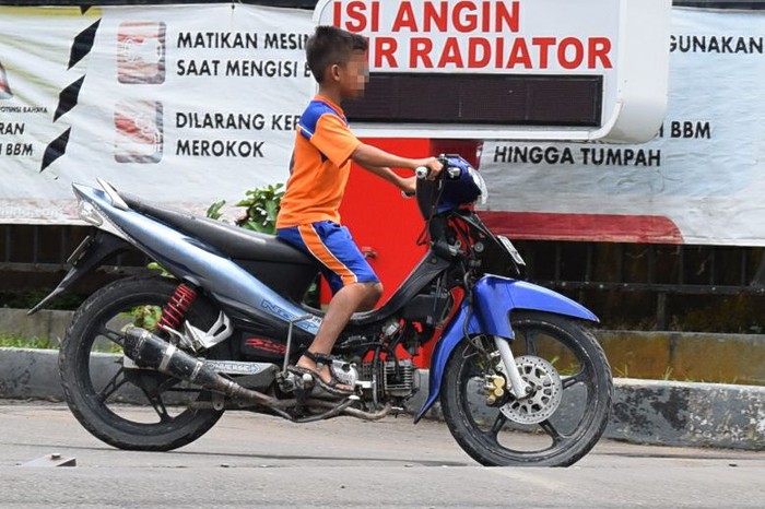Anak Berkendara motor