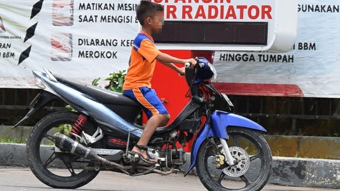 Anak Berkendara motor