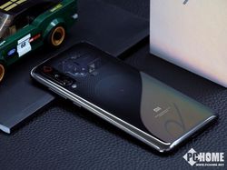 Penampakan Gahar Mi 9 Edisi Transparan