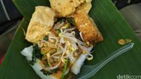Di Blitar Pecel Sayuran Dimakan dengan Punten yang Gurih Enak