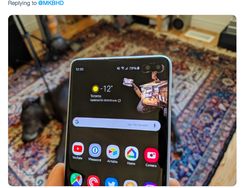 Marak Wallpaper Kreatif Sembunyikan Lubang Kamera Galaxy S10