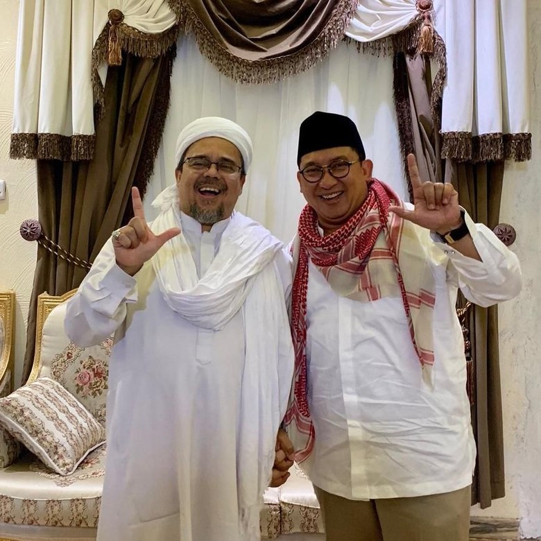 Habib Rizieq Puji The Power of Emak-emak: Makin Diancam, Makin Lantang! Habib Rizieq Puji The Power of Emak-emak: Makin Diancam, Makin Lantang!