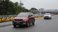 Mobil berikutnya yang bikin wow di mata detikers adalah SUV buatan Wuling, Almaz. Mobil Sport Utility Vehicle (SUV) Wuling Almaz menggunakan mesin bensin berkonfigurasi 4 silinder berkapasitas 1.500cc turbocharged. Foto: Dok. Wuling Motors Indonesia