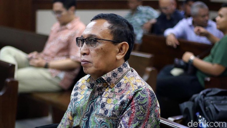 Sekjen KONI Jalani Sidang Putusan Kasus Suap Dana Hibah Hari Ini Sekjen KONI Jalani Sidang Putusan Kasus Suap Dana Hibah Hari Ini