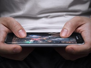 Kecanduan Main Game Online, Pria Ini Keliru Minum Cairan Asam