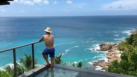Mau liburan ke mana lagi, Xhaka? (Instagram/granitxhaka)