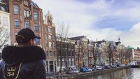 Kalau yang ini, saat dia plesiran ke Amsterdam, Belanda (Instagram/granitxhaka)