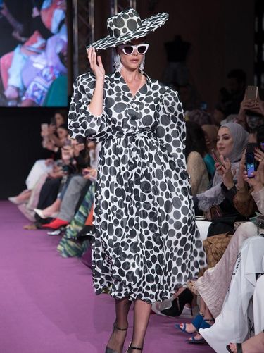 Dubai Modest Fashion Week Kembali Dihelat, Tampilkan Desainer dari 26 Negara