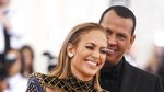Kisah Cinta Jennifer Lopez dan Alex Rodriguez