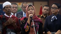 Siti Aisyah kembali menyampaikan ucapan terima kasih kepada pemerintah, yakni Presiden Joko Widodo (Jokowi), para menteri, dan pihak terkait yang ikut membantu pembebasan dirinya.