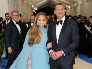 Kisah Cinta Jennifer Lopez dan Alex Rodriguez