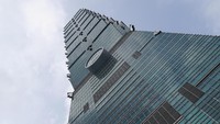 Letaknya yang strategis membuat banyak turis datang mengunjunginya buat foto-foto (Kurnia/detikcom)