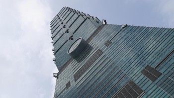 Taiwan: Taiwan mencatat rekor terendah angka kelahiran 165.249 pada tahun 2020. Tingkat kesuburan total (TFR) Taiwan hanya 1,07 anak per wanita. Ini adalah perubahan besar dan nyata dari tahun 1950-an ketika perempuan memiliki sekitar 7 anak. Alasan utama rendahnya tingkat kesuburan adalah biaya hidup yang sangat tinggi, sehingga pengeluaran meningkat sementara upah tetap sama.Foto: (Kurnia/detikcom)