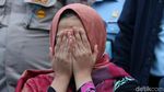 Tawa Bahagia Siti Aisyah saat Tiba di Tanah Air