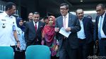 Tawa Bahagia Siti Aisyah saat Tiba di Tanah Air