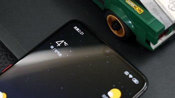 Kamera depan Mi 9 transparan punya resolusi 20MP. Foto: PC Home