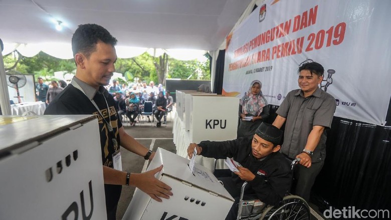 KPPS dan Ujung Tombak Pemilu 2019 KPPS dan Ujung Tombak Pemilu 2019