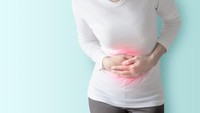 Jika Anda makan sebelum tidur, makanan tidak akan dicerna dengan baik saat Anda berbaring. Dan dapat menyebabkan banyak masalah seperti refluks asam, gas, kembung, atau sakit perut.Semua itu adalah masalah pada pencernaan. Hal ini bisa dihindari dengan makan malam lebih cepat. Foto: Shutterstock