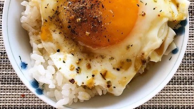 Nasi Plus Telur Bisa Jadi 10 Sajian Sarapan Enak dan Praktis Ini