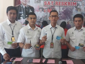 Polisi Tangkap Komplotan Pengganjal ATM di Minimarket Jaksel