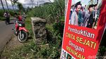 Ragam APK Unik nan Nyeleneh Para Caleg di Trenggalek