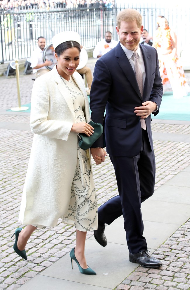 Pangeran Harry dan Meghan Markle memilih rumah baru dan meninggalkan Istana Kensington untuk melahirkan dan membesarkan anak mereka. Mereka pun tinggal di Frogmore Cottage sejak april dan menjadi anggota kerajaan pertama yang tinggal di sana setelah beberapa dekade.  Foto: Getty Images