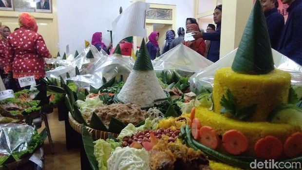 Lawan Hoax Pemilu, Pedagang di Yogya Gelar Merti Malioboro