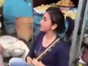 Viral Penjual Sayur Cantik Mirip Syahrini