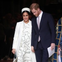 Kemudian untuk acara Commonwealth Service, total penampilan Meghan mencapai 12 ribu poundsterling atau Rp 224 jutaan. Termasuk di dalamnya adalah gaun, clutch dan sepatu rancangan Victoria Beckham, juga coat dari Amanda Wakeley. Foto: Getty Images