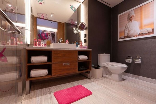 Ketersediaan kamar suite bertema Barbie ini terbatas. Hanya dibuka sampai 21 Desember 2019. Bagi tamu yang tertarik, bisa memesan suite dengan harga mulai dari USD 189 (Rp 2,6 jutaan) sampai USD 229 (Rp 3,2 jutaan) per malam. Foto: Dok. Hilton Mexico City Santa Fe