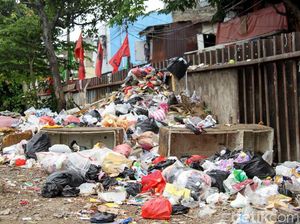 Dana Pungutan Cukai Kantong Plastik Digunakan untuk Apa?
