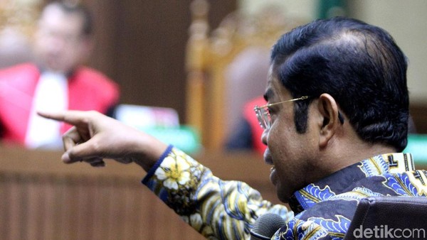 Lagi, Idrus Marham Acungkan Telunjuk di Sidang Suap PLTU Riau-1