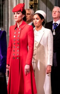 Meghan Markle Dilarang Pakai Perhiasan Ratu Elizabeth, Pangeran Harry Kecewa