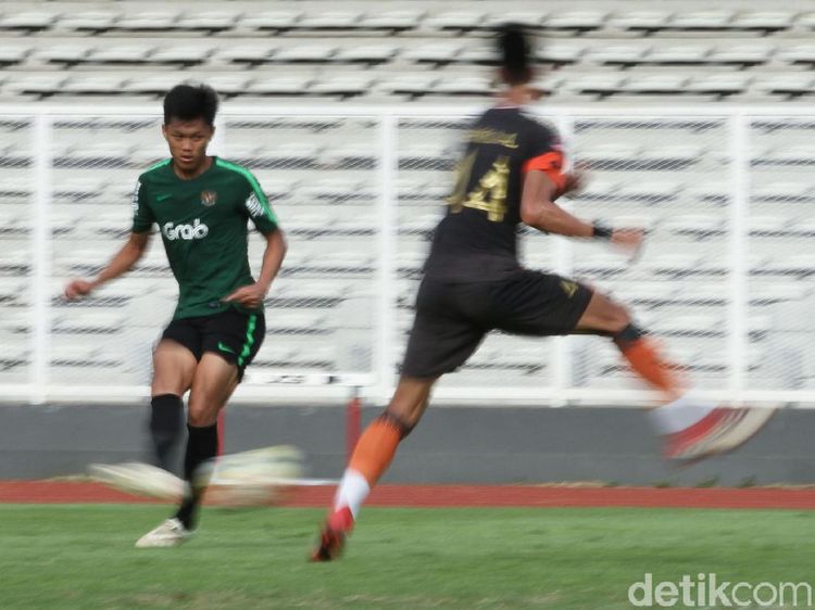 Timnas U-23 Ditahan Imbang Semen Padang 2-2
