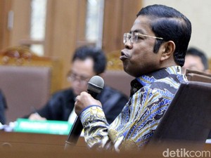 Hukum Sepekan: Idrus Marham, Eks Bos Pertamina Lepas hingga Prolegnas 2020