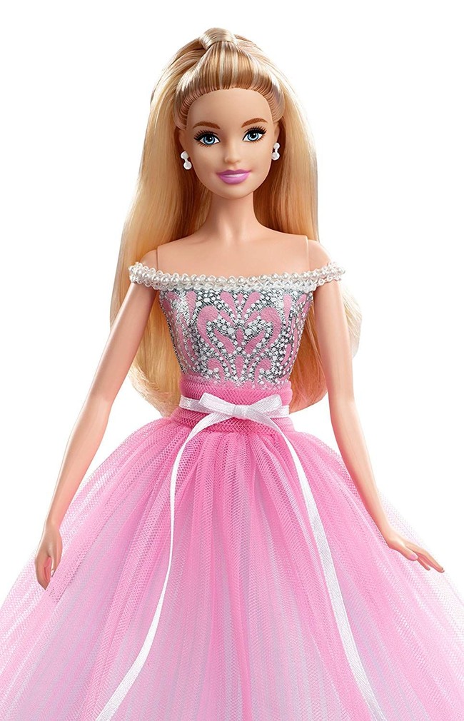 Bulan Maret 2019 menandai usia Barbie yang sudah menginjak tahun ke-60 sejak pertama kali diluncurkan pada 9 Maret 1959. Untuk memperingati ulang tahunnya, Mattel dan hotel di Santa Fe, Meksiko, menciptakan kamar suite khusus bagi para penggemar Barbie. Foto: istimewa