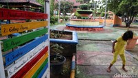 RPTRA ini memiliki fasilitas yang cukup lengkap untuk anak-anak, selain menyediakan arena taman bermain RPTRA Tidung Ceria juga dilengkapi dengan perpustakaan berisi beragam buku bacaan anak-anak.